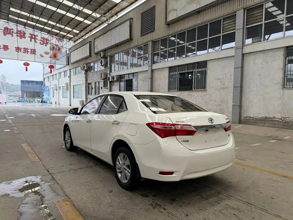 Toyota Corolla 2015