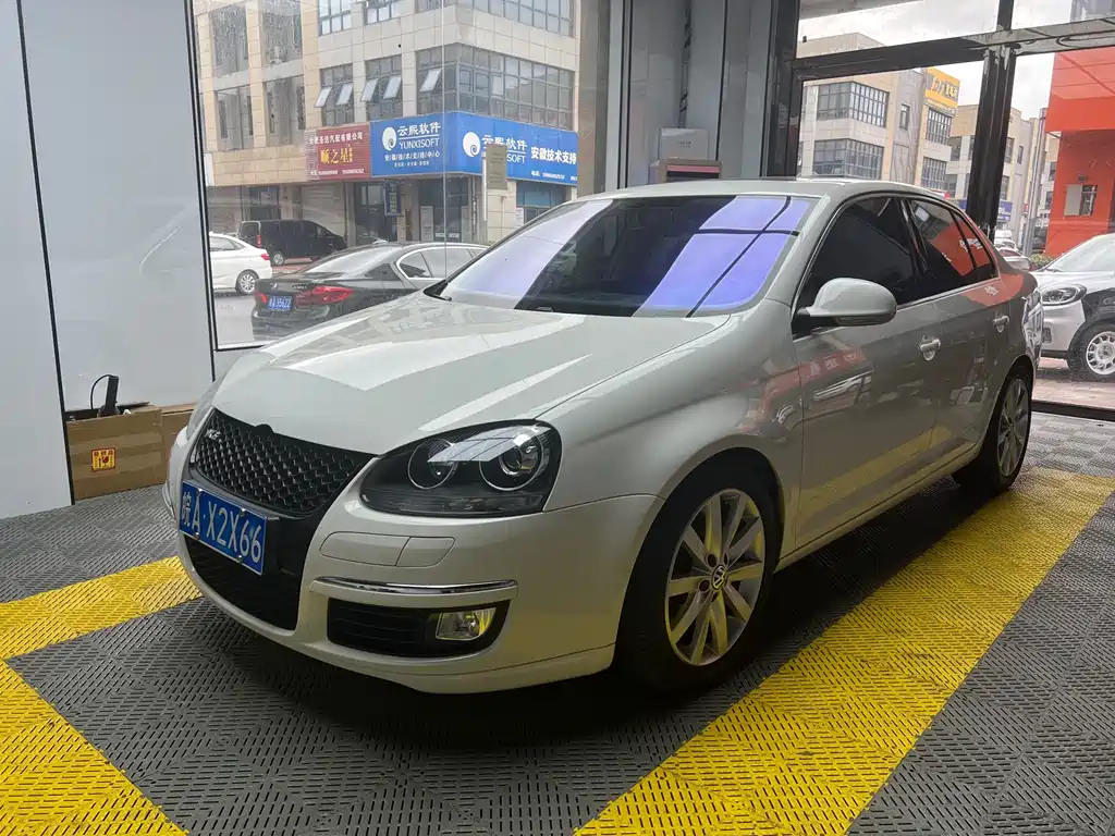 Volkswagen Sagitar 2011