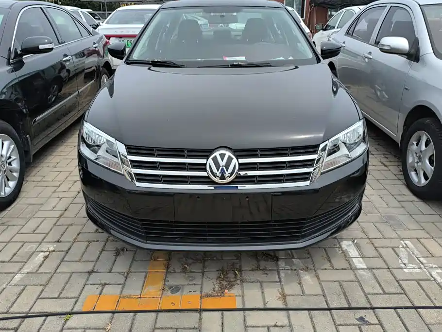 Volkswagen Lavida 2013