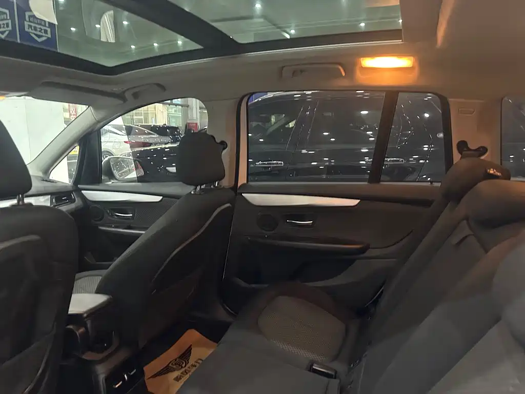 BMW 2 Series Gran Tourer 2015 — фото 7