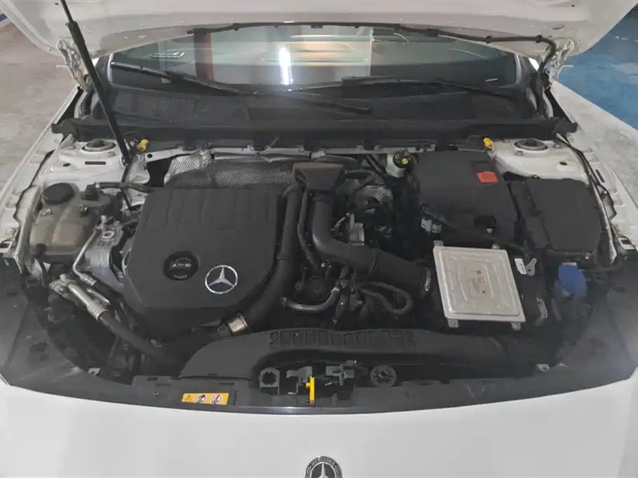 Mercedes-Benz A-Class 2019 — фото 10