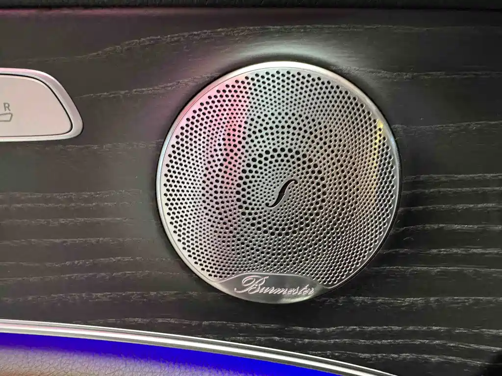 Mercedes-Benz E-Class 2021 — фото 12
