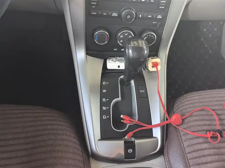 Chevrolet Captiva 2015 — фото 16