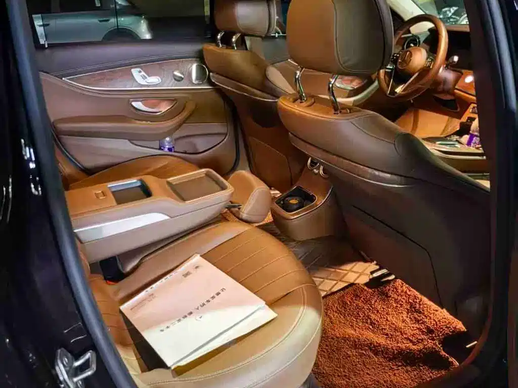 Mercedes-Benz E-Class 2023