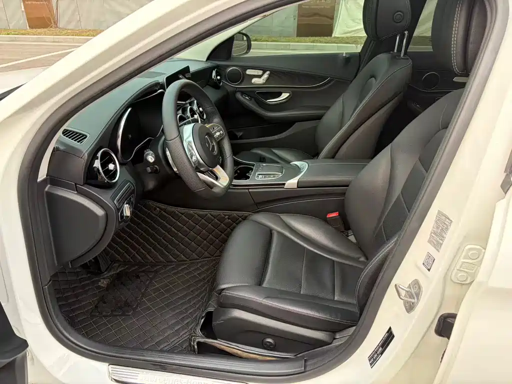Mercedes-Benz C-Class 2020 — фото 9
