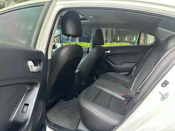 Kia K3 2016