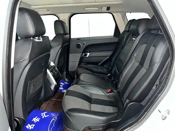 Land Rover Range Rover Sport 2015