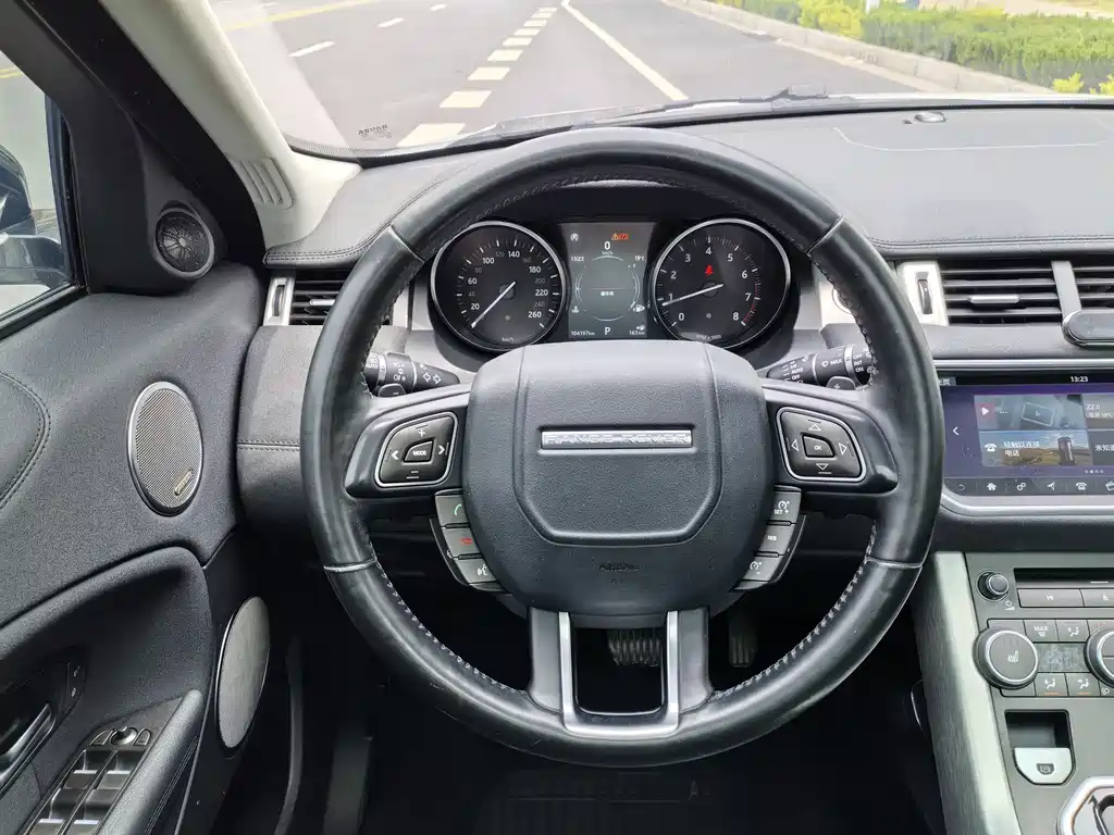 Land Rover Evoque 2018 — фото 8