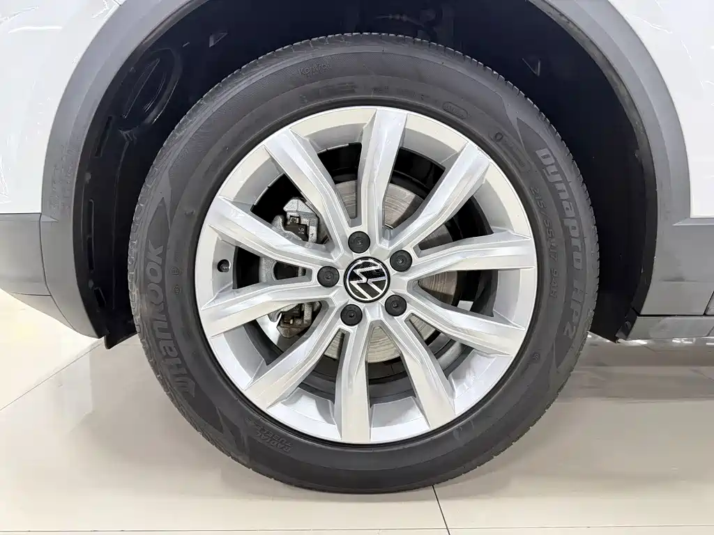 Volkswagen T-Roc 2023 — фото 19