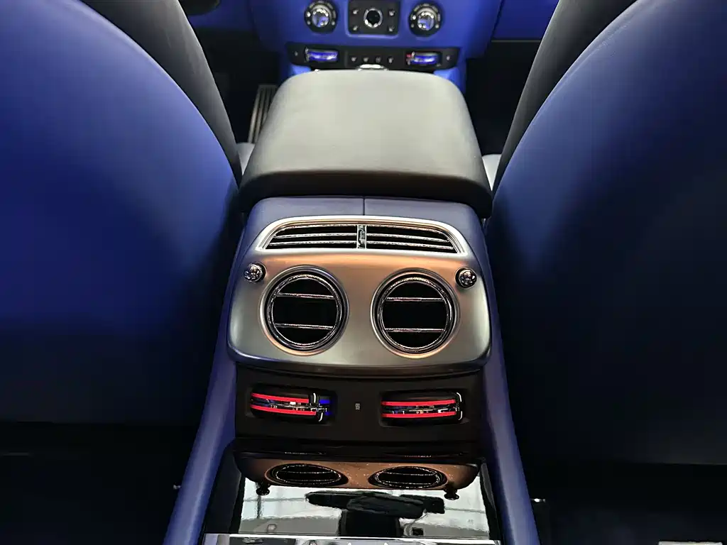 Rolls-Royce Phantom 2020 — фото 19