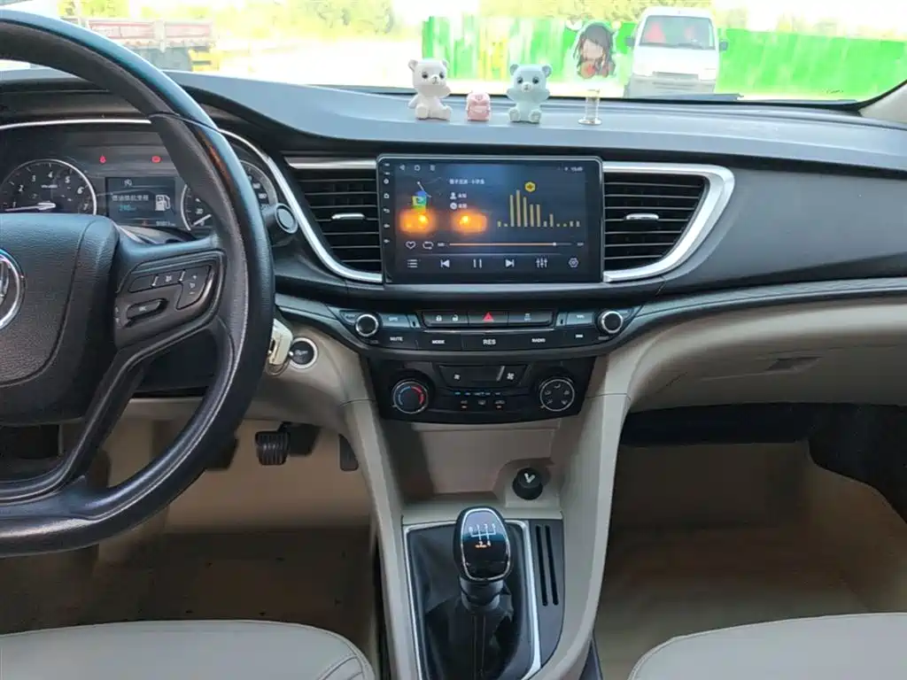 Buick Excelle 2017 — фото 13
