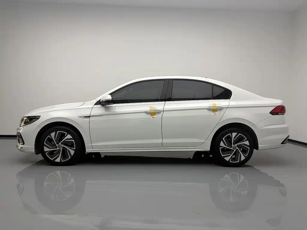 Volkswagen Bora 2024