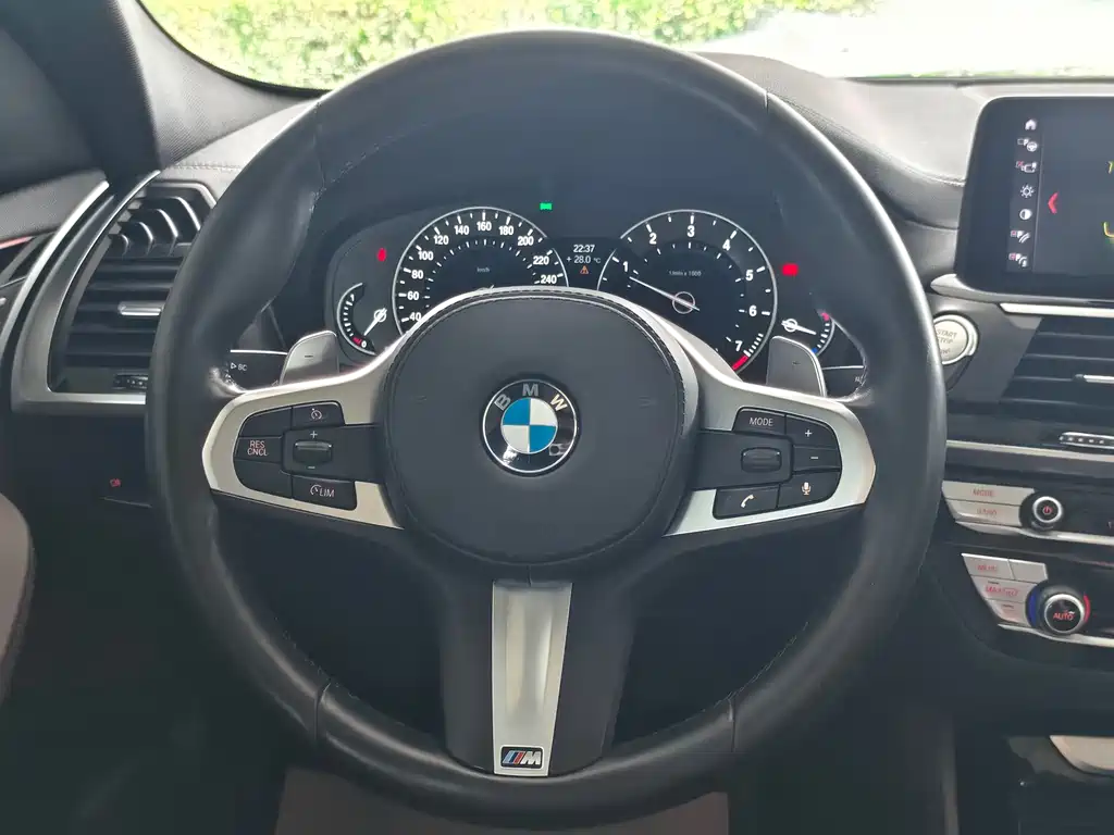 BMW X4 2019 — фото 19