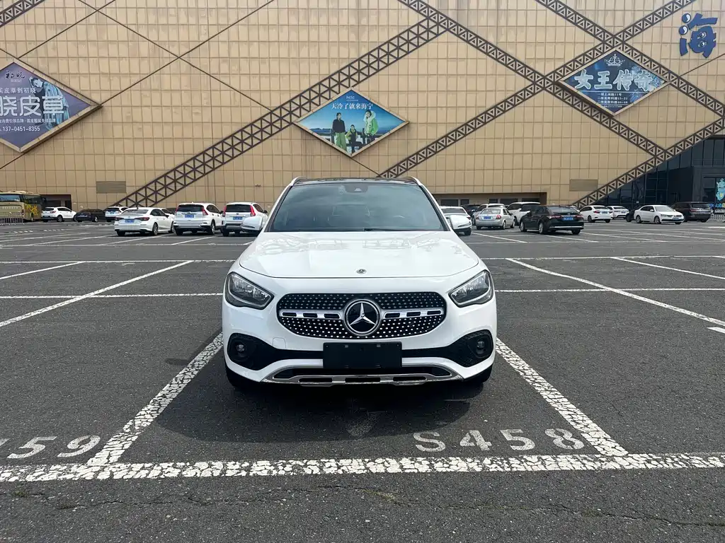 Mercedes-Benz GLA 2022