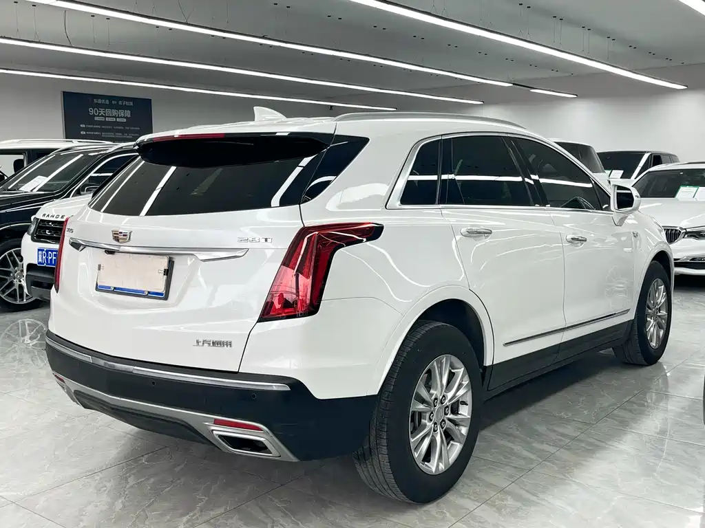 Cadillac XT5 2021 — фото 4