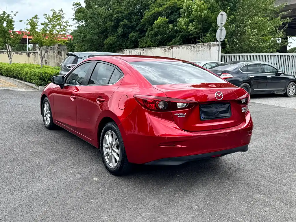 Mazda 3 Axela 2015 — фото 14
