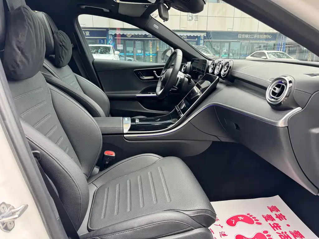 Mercedes-Benz C-Class 2023 — фото 11