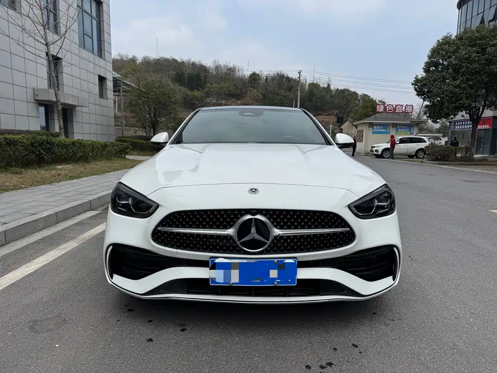Mercedes-Benz C-Class 2023 — фото 2