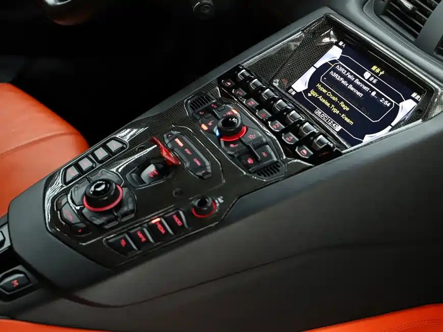 Lamborghini Aventador 2016 — фото 10