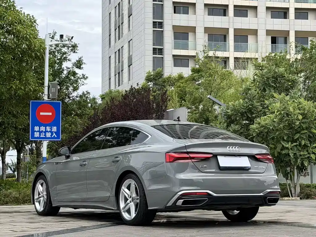 Audi A5 2022 — фото 9