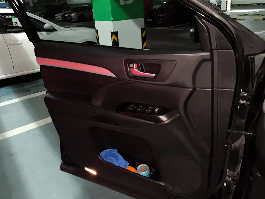 Toyota Highlander 2021