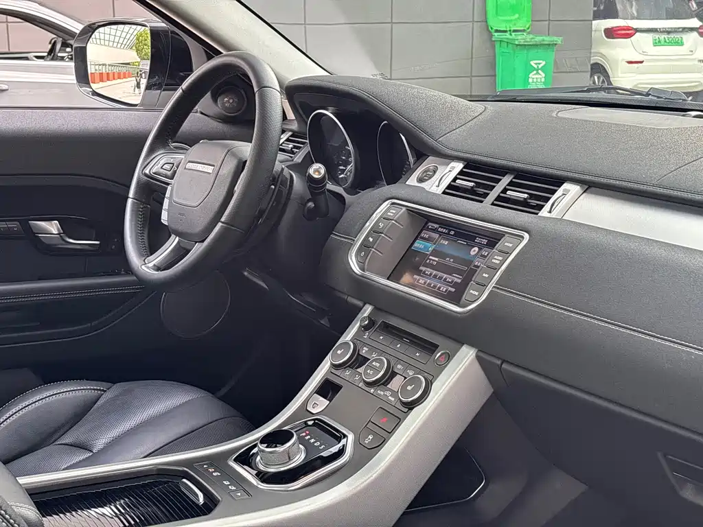 Land Rover Evoque 2014 — фото 27