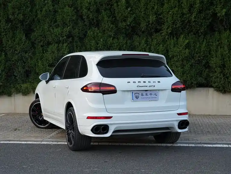 Porsche Cayenne 2016 — фото 5