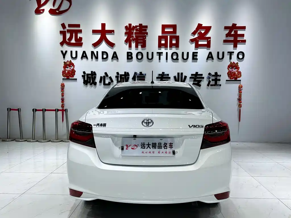 Toyota Vios 2023 — фото 15