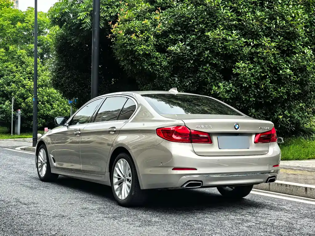 BMW 5 Series 2020 — фото 5