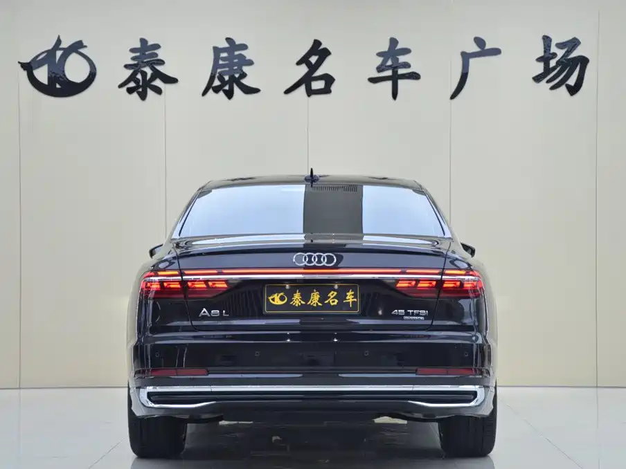 Audi A8 2026 — фото 3