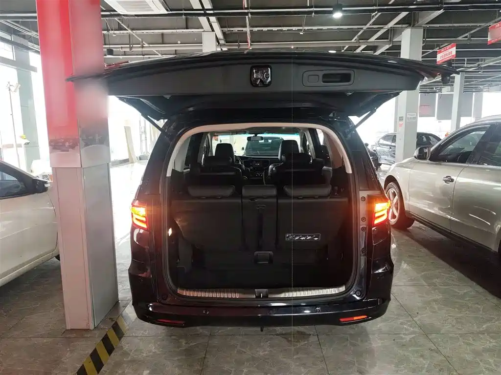 Honda Odyssey 2018 — фото 15