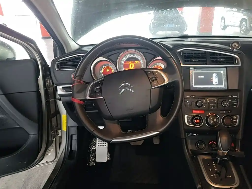 Citroen C4L 2015 — фото 11