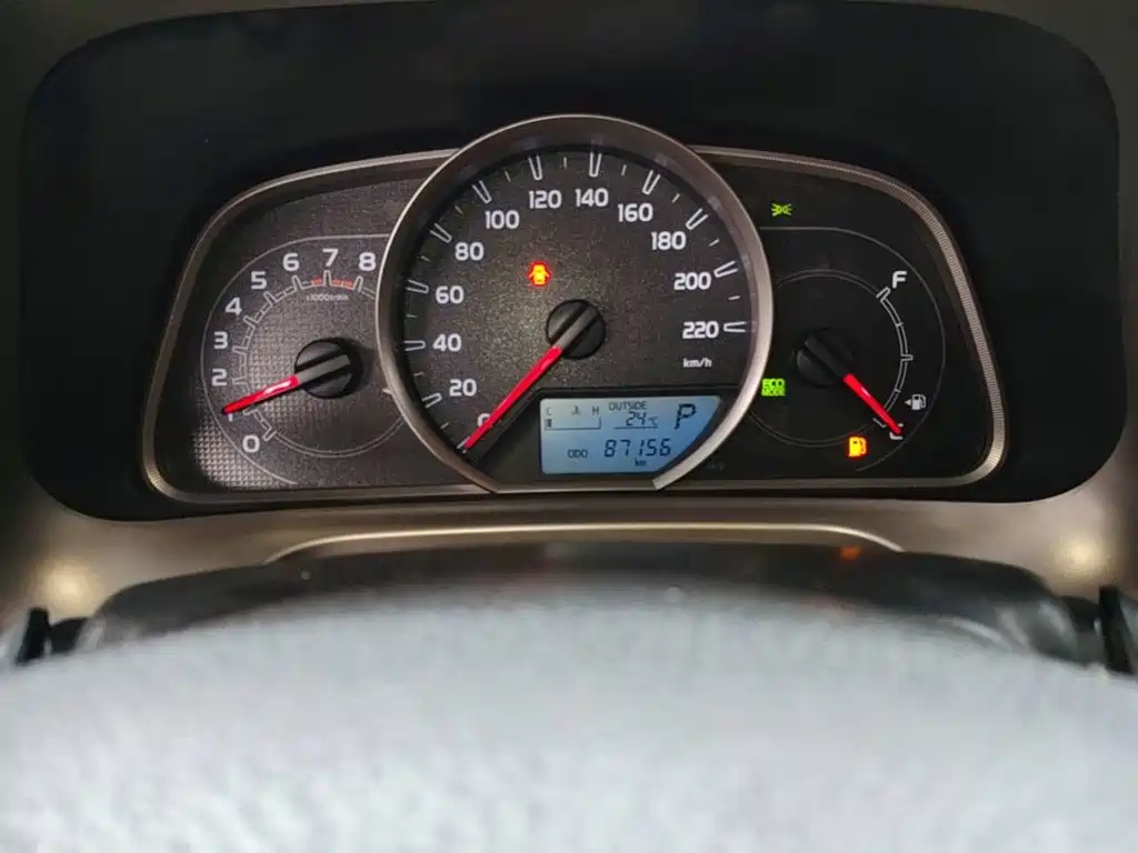 Toyota RAV4 2014 — фото 18