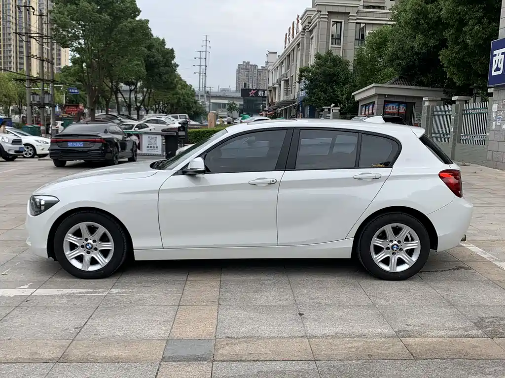 BMW 1 Series 2015 — фото 7