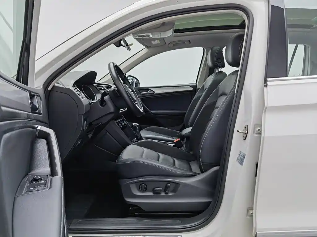 Volkswagen Tiguan L 2020 — фото 10