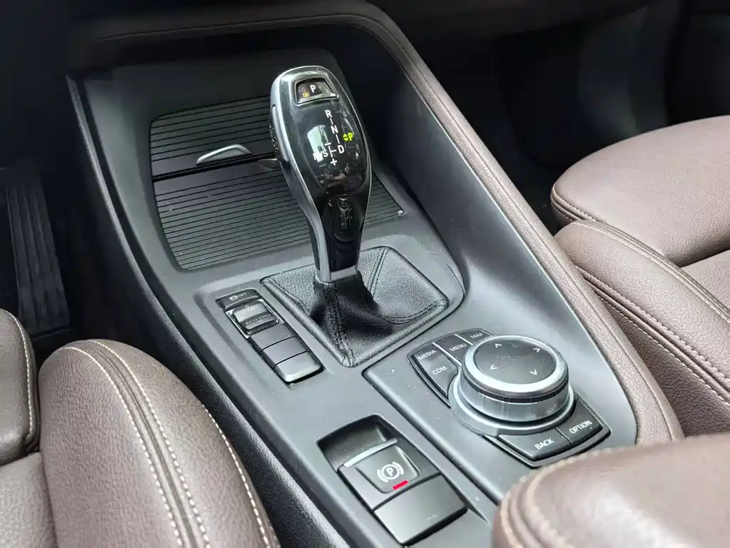 BMW X1 2021 — фото 15
