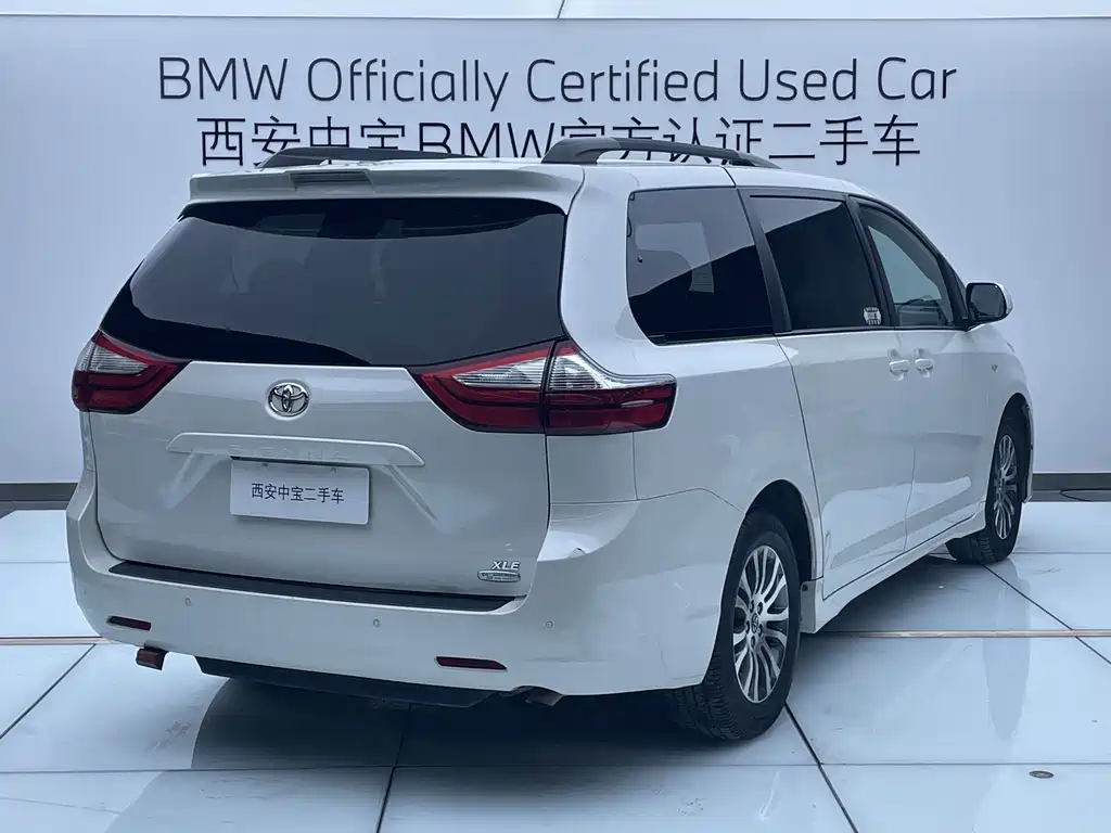 Toyota Sienna 2019 — фото 5