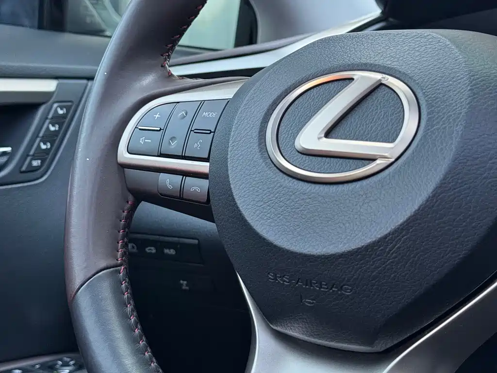 Lexus RX 2021 — фото 16