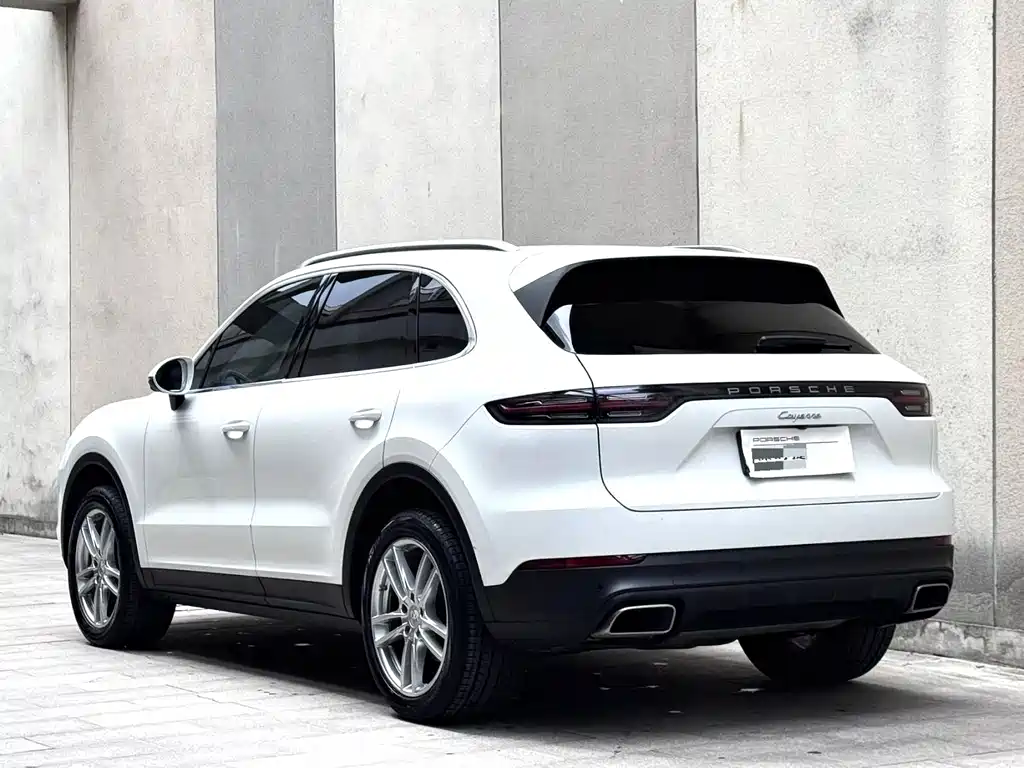 Porsche Cayenne 2021 — фото 12