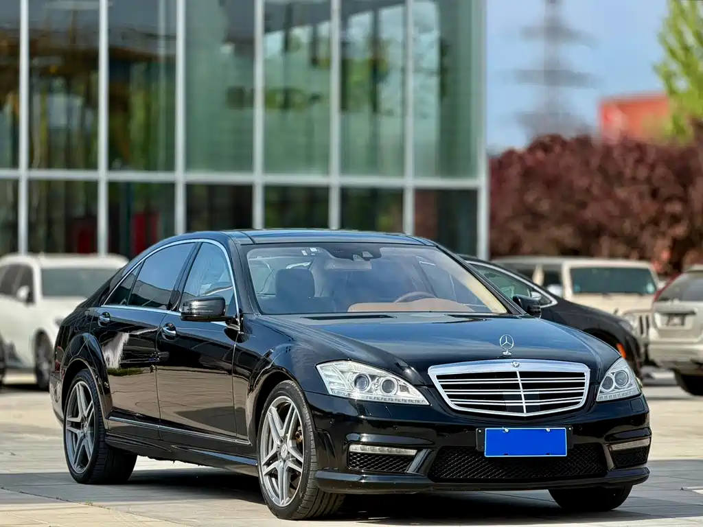 Mercedes-Benz S-Class AMG 2011 — фото 3