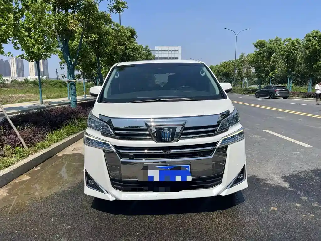 Toyota Vellfire 2022
