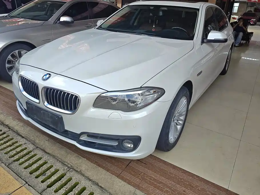 BMW 5 Series 2015