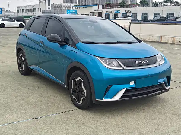 BYD Dolphin 2022