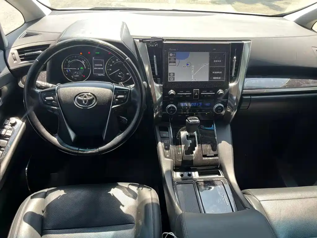 Toyota Vellfire 2022