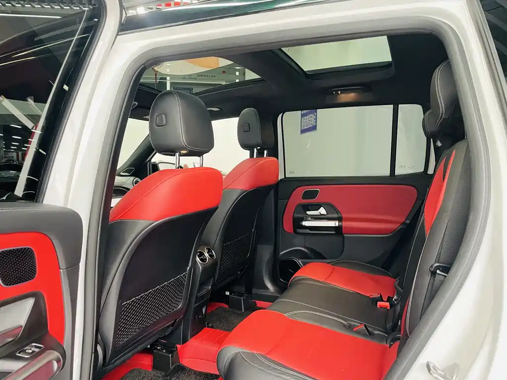 Mercedes-Benz GLB AMG 2023 — фото 10