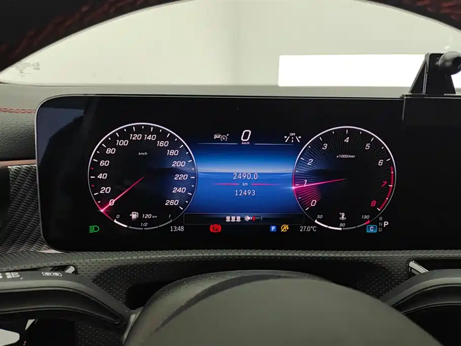 Mercedes-Benz A-Class 2023 — фото 14