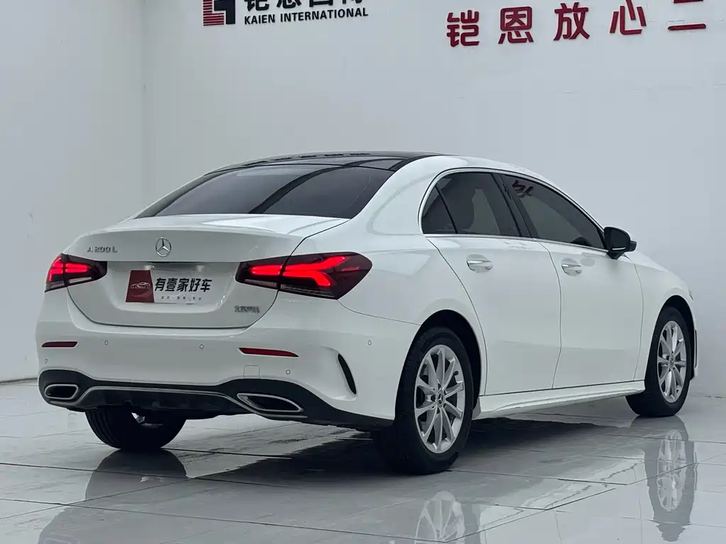 Mercedes-Benz A-Class 2022 — фото 4