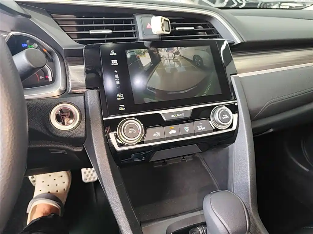Honda Civic 2020 — фото 13