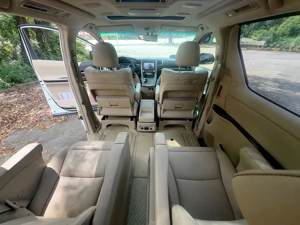 Toyota Alphard 2015 — фото 12