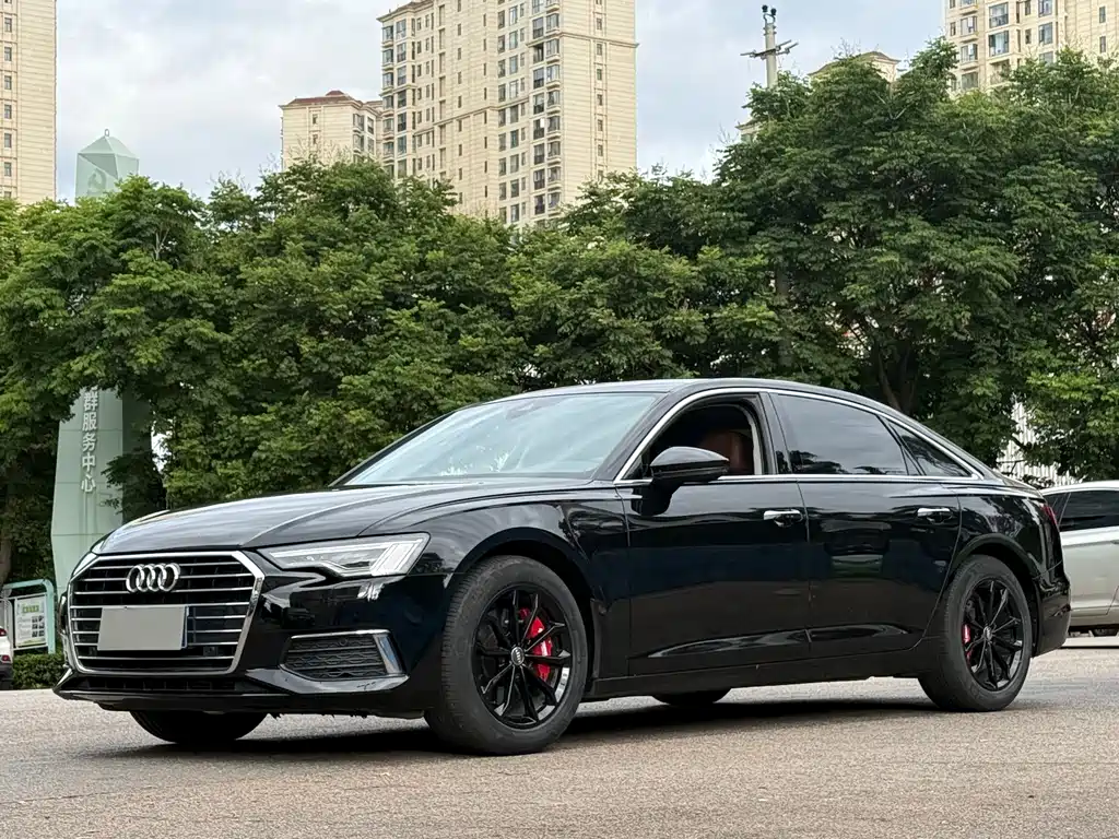 Audi A6L 2022